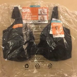 Brand new Warner’s bra, size 38D